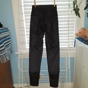 Aerie shiny black leggings